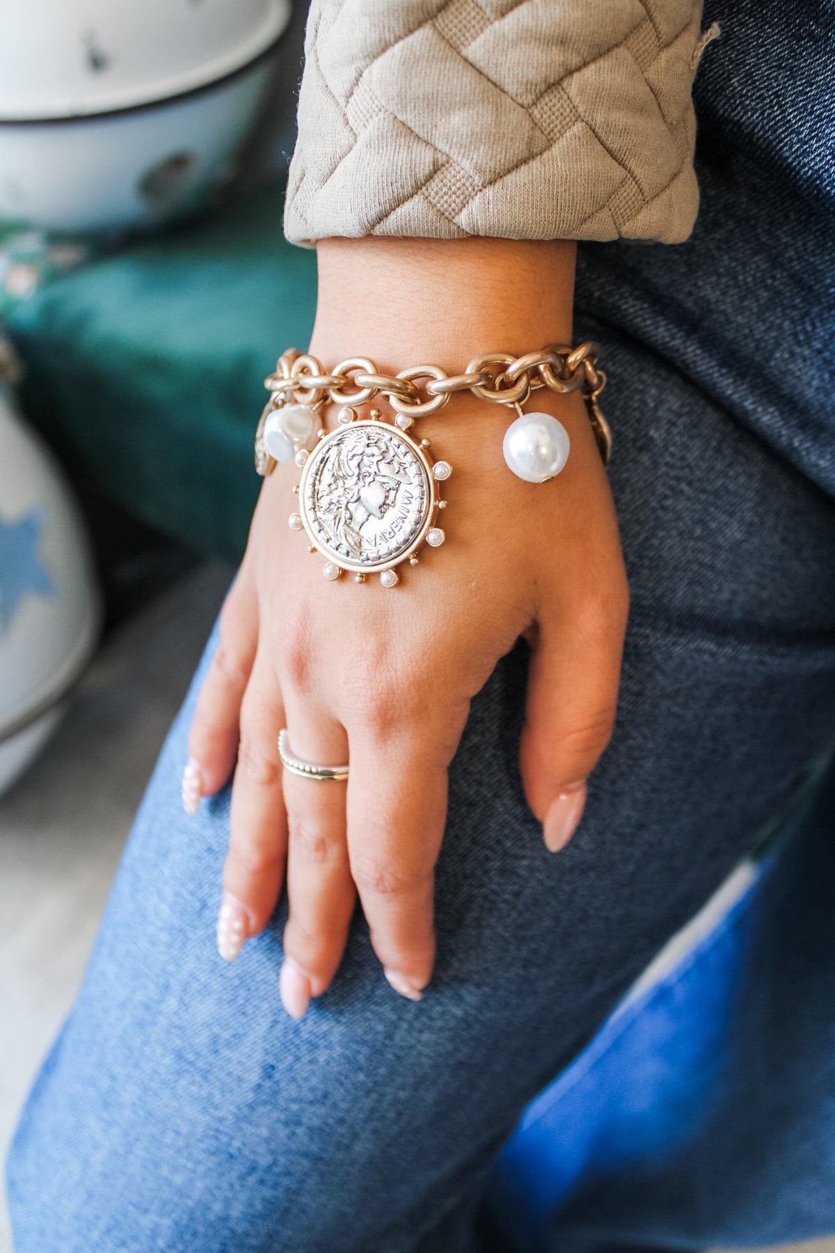 Bold & Beautiful Chunky Charm Bracelet • Gold