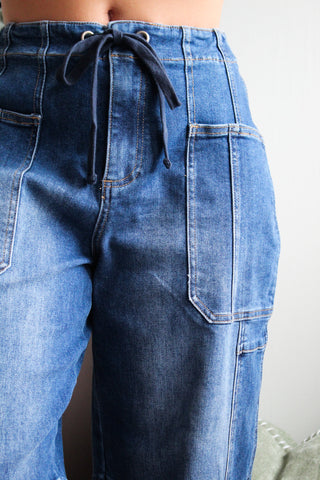 Weslee Barrel Cargo Jean • Dark Wash