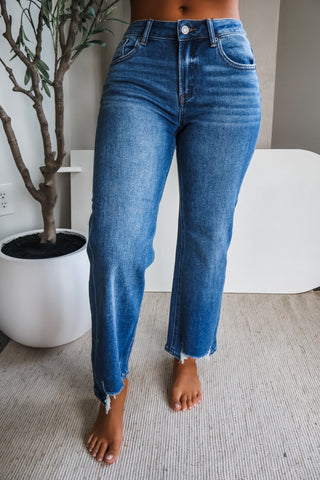 Elani • frayed hem straight • dark wash denim