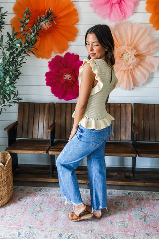 Sweet Lemonade • Butter Yellow