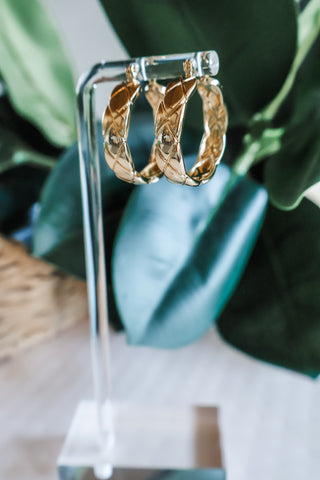 Grand Getaway Hoop Earrings • Gold