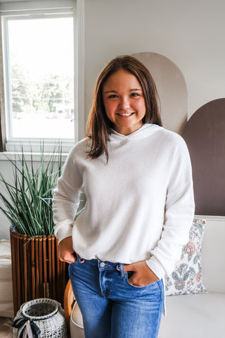 Happy Camper Pullover • White