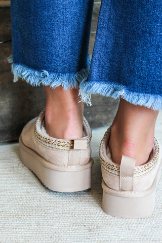 Mix & Mingle Platform Slipper • Beige
