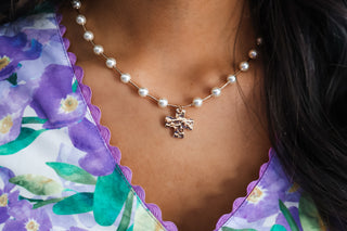 Beautifully Beholden Pearl Necklace • Gold