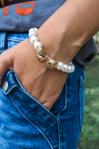 Pretty In Pearls Bow Bracelet • Gold