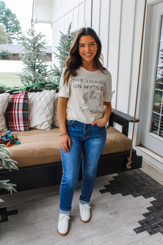 The Lord Is On My Side Graphic Tee • Cream