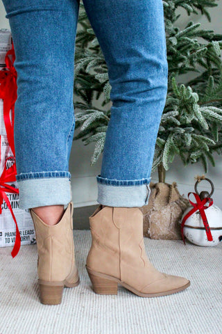 Dallas Western Ankle Boot • Tan