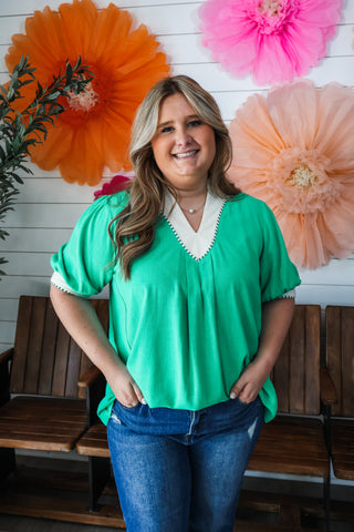 Cruise On By Linen Top • Green - PLUS