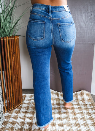 Rylee Frayed Hem Straight • Dark Wash