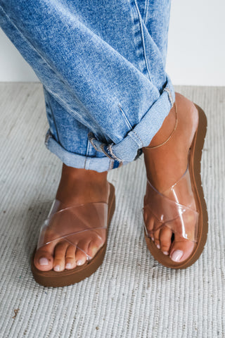 Cove Crossover Sandal • Clear