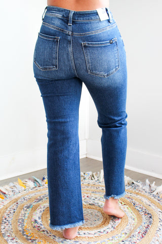 Rylee Frayed Edge Straight • Dark Wash