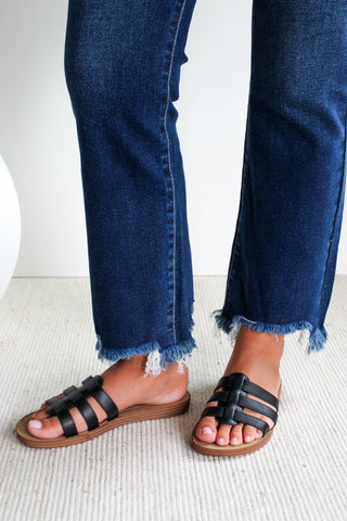 Kenley Strappy Slide • Black