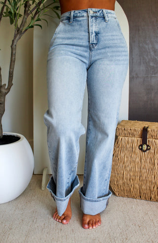 Avia Cuffed Wide Leg | Tummy Control • Light Wash