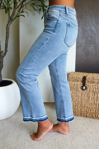 Bryer Shadow Hem Straight • Light Wash