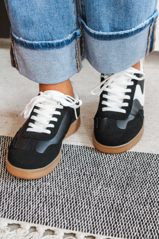 Kick Off Modern Sneaker • Black