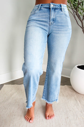 Miranda Frayed Hem Straight • Light Wash