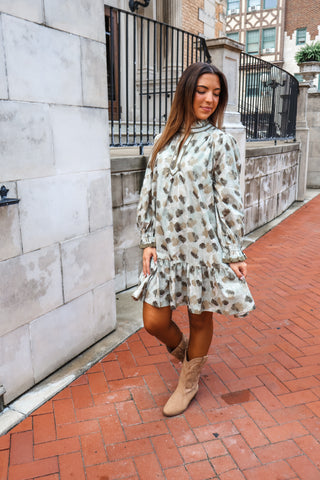 Moody Autumn Pocket Dress • Olive