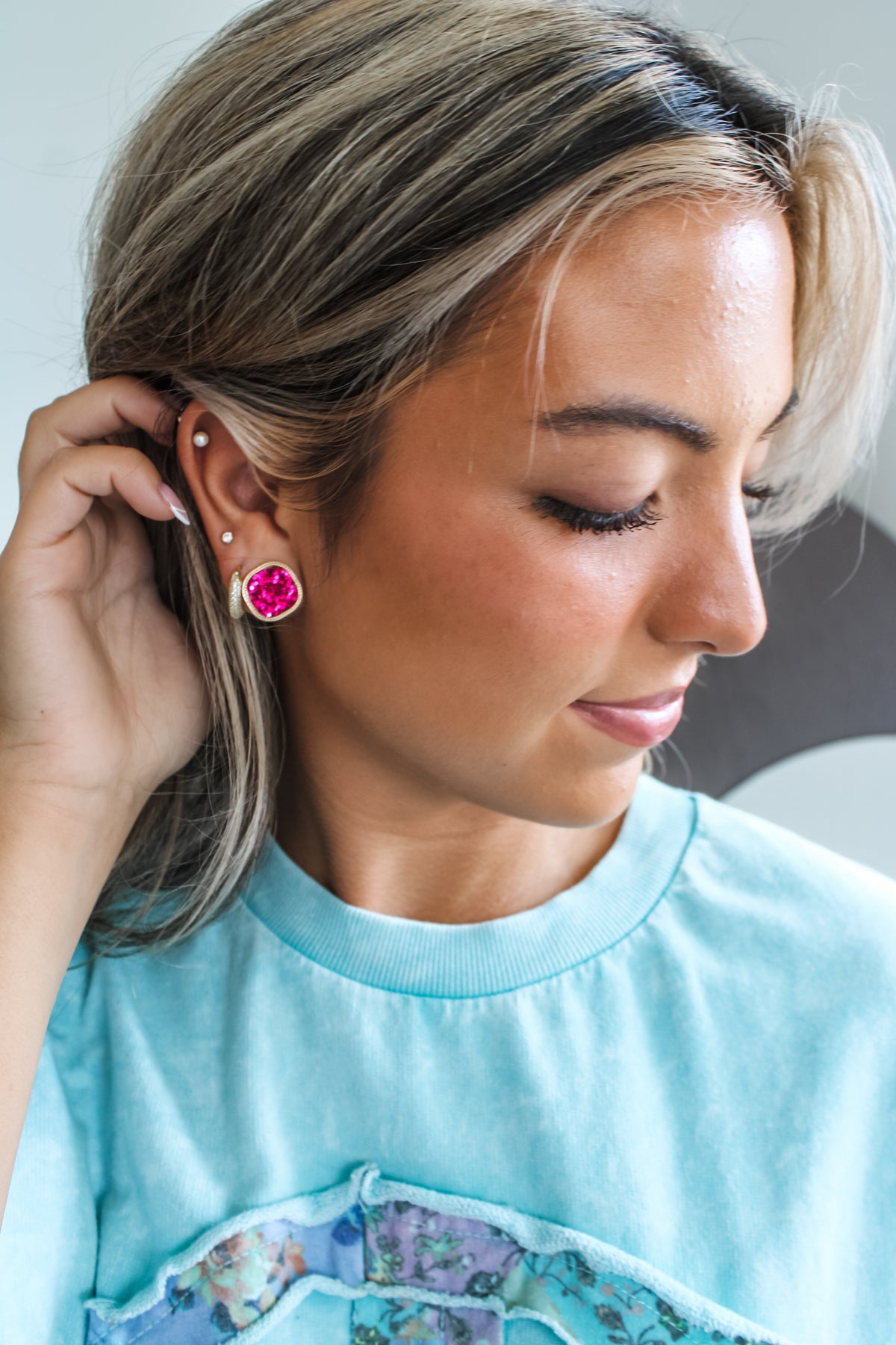 Glitter & Gold Earrings • Fuchsia