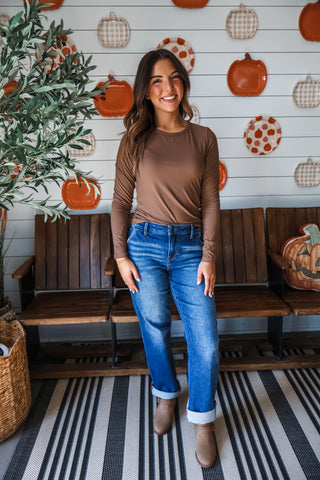 The Smooth Essential Long Sleeve • Mocha