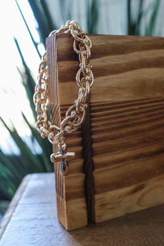 Know Your Worth Cross Bracelet • Gold