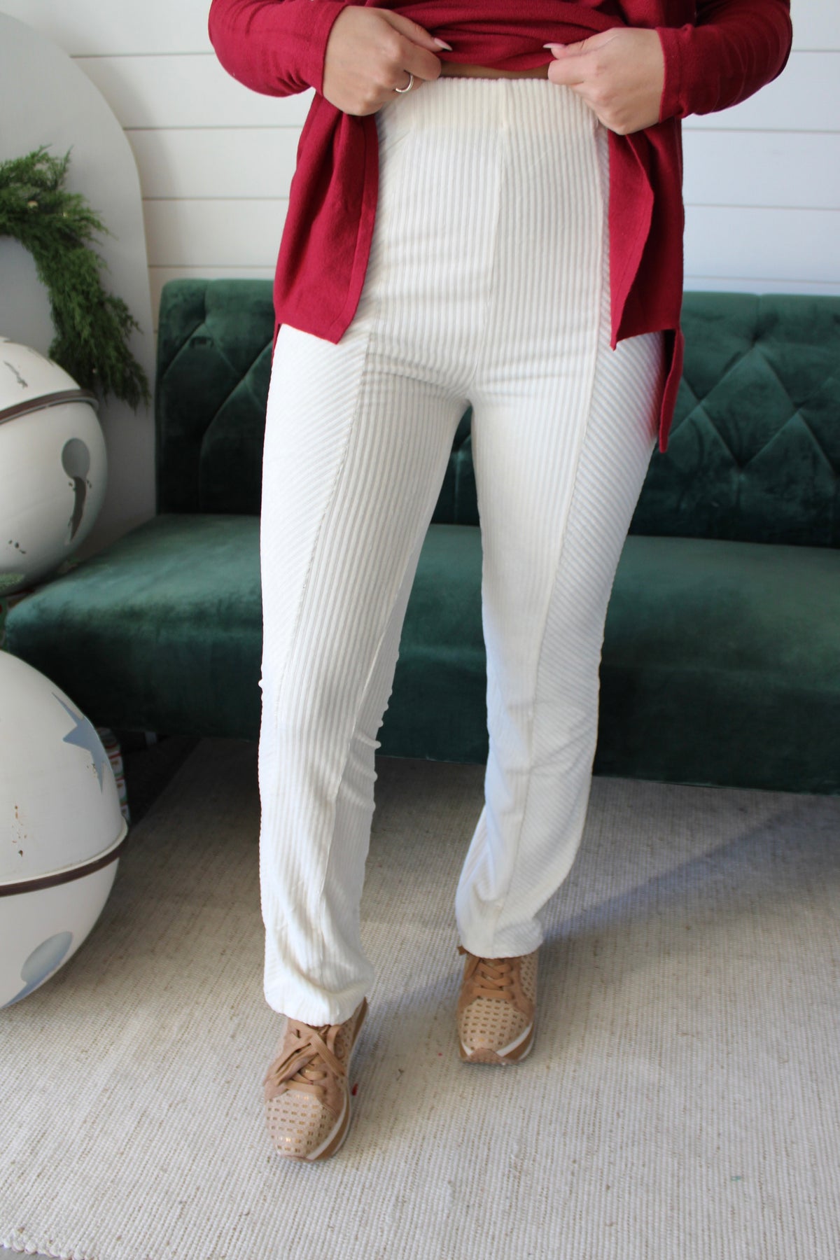 Hard To Resist Velvet Pants • Cream