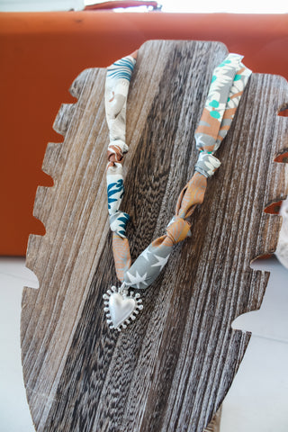 Falling For You Scarf Necklace • Silver