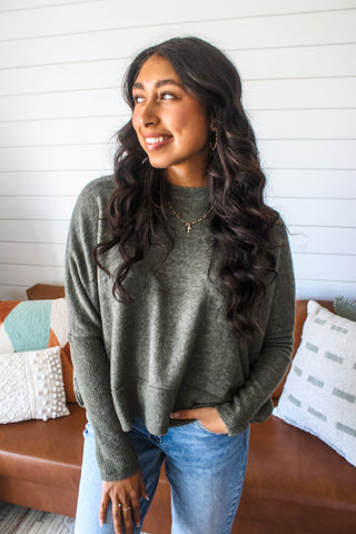 Good Feels Pullover • Olive - FINAL SALE