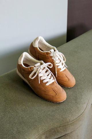 Callum Cutout Sneaker • Tan
