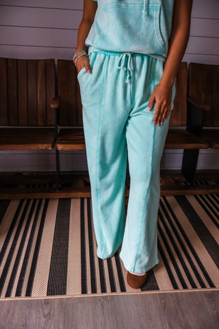 Soak Up The Sun Pants • Mint