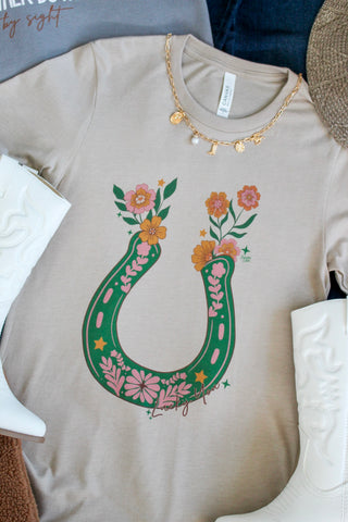 Lucky You Horseshoe Graphic Tee • Mocha