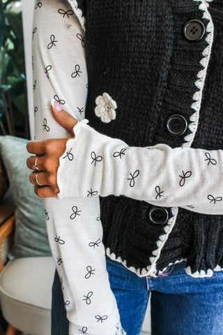 Simply Bow-tiful Crewneck • Cream