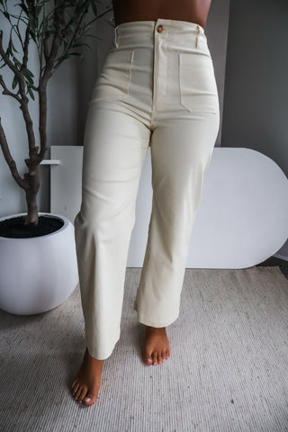 Sutton patch pocket pant • soft yellow