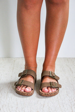 Brooke Buckle Strap Sandal • Dark Tan