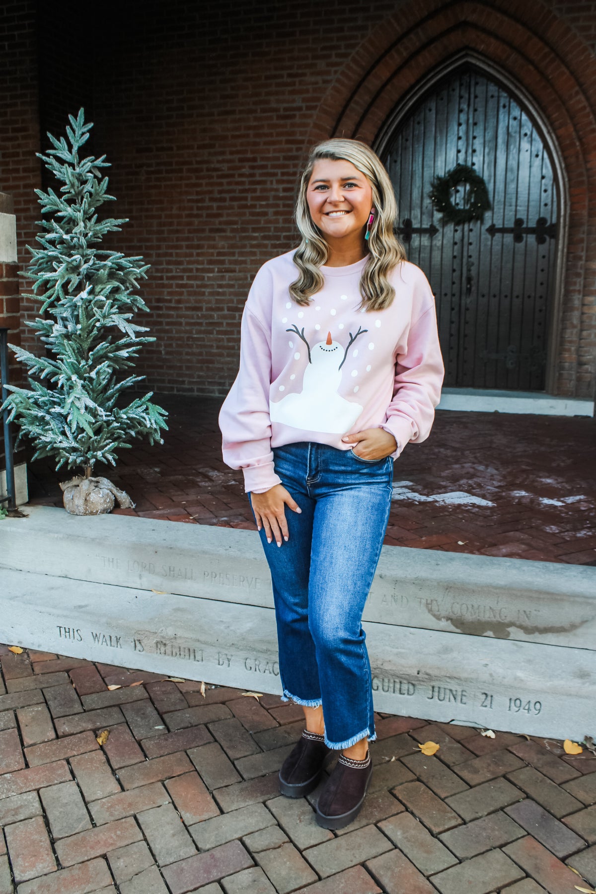 Let It Snow Graphic Sweatshirt • Frost Pink