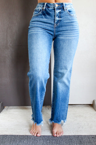 Neo Frayed Hem Straight | Tummy Control • Medium Wash