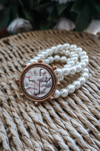 Refined Faith Pearl Bracelet • Metal Mix