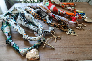 Always In My Heart Locket Scarf Necklace • Green