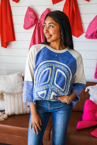 Peace Seeker Floral Patchwork • Blue/Cream