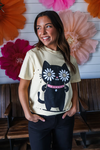 Kitties & Daisies Graphic Tee • Lemon