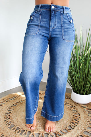 Casey Patch Pocket Wide Leg • Medium Wash