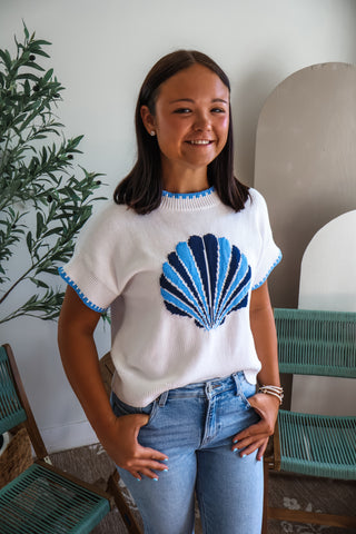 Seashell Serenade • White/Blue