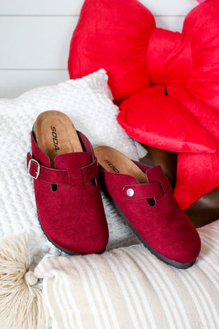 Rowan Soft Footbed Clog • Burgundy