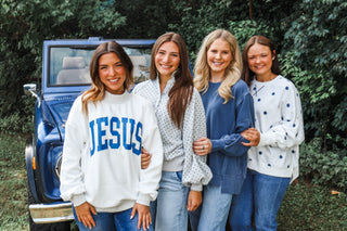 Pick A Spot Pullover • White/Navy