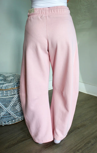 Bella Barrel Sweatpants • Pink