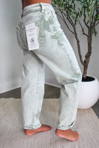 Averi Star Print Boyfriend Jean • Pistachio