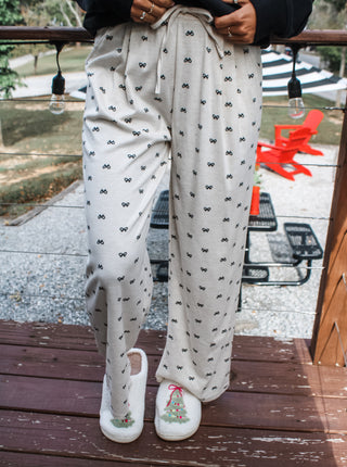 Warmest Wishes Bow Lounge Pants • Oatmeal