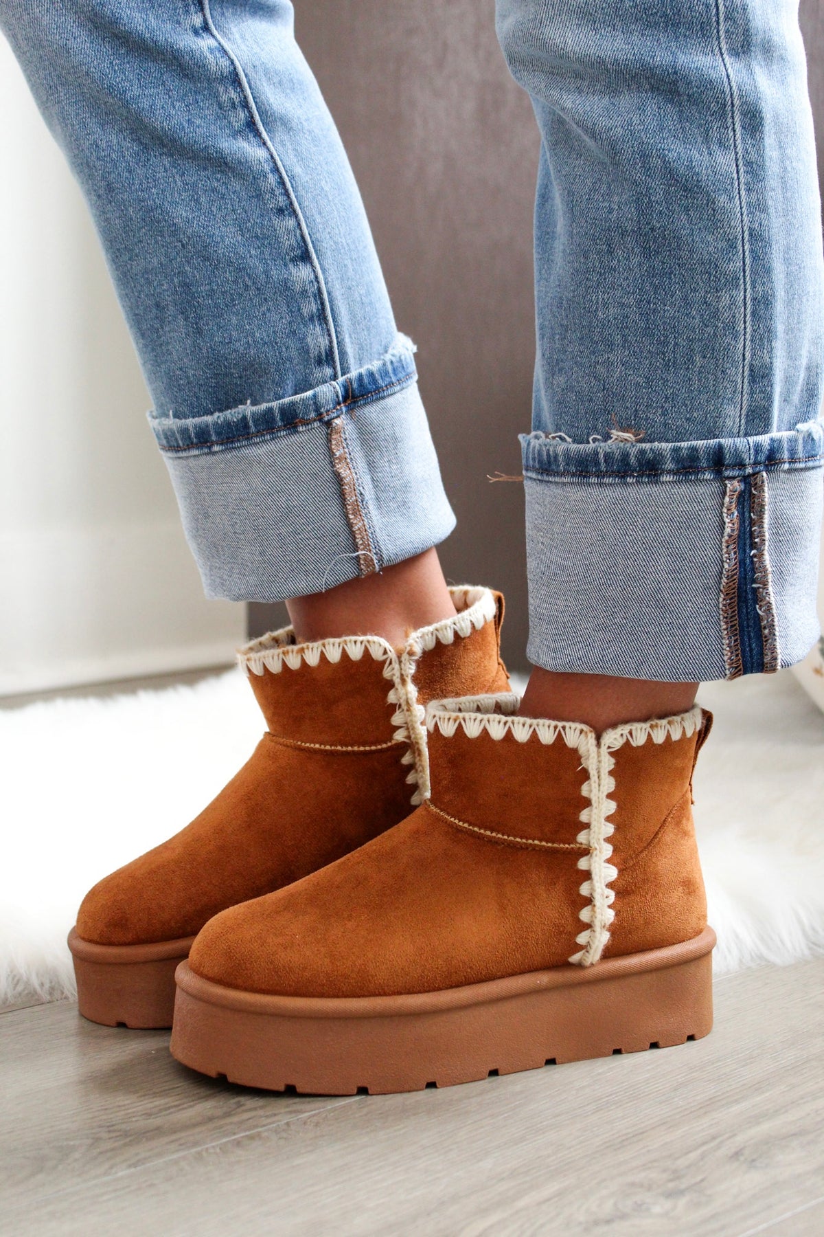 Step Out Stitched Platform Boot • New Tan