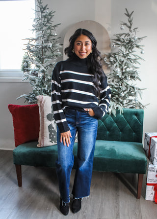 A Cozy Classic • Black Stripes