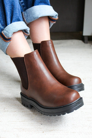 Libby Chelsea Boot • Dark Brown