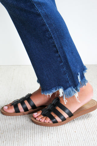 Kenley Strappy Slide • Black